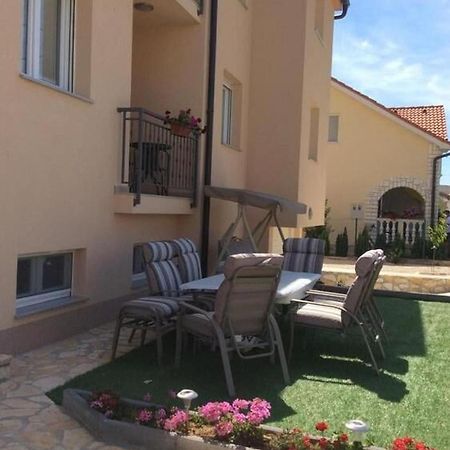 Apartments Lipovica Sukošan Buitenkant foto