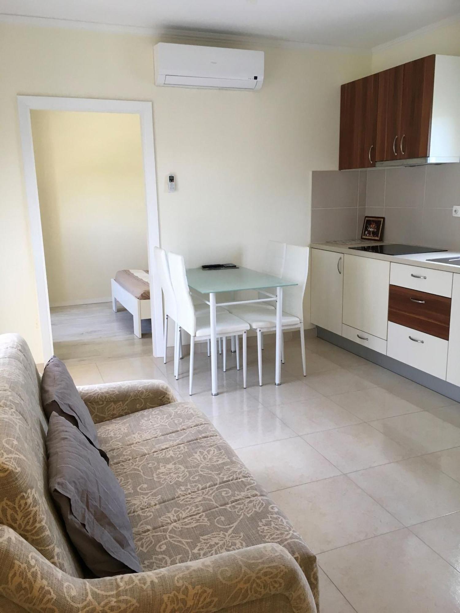 Apartments Lipovica Sukošan Buitenkant foto