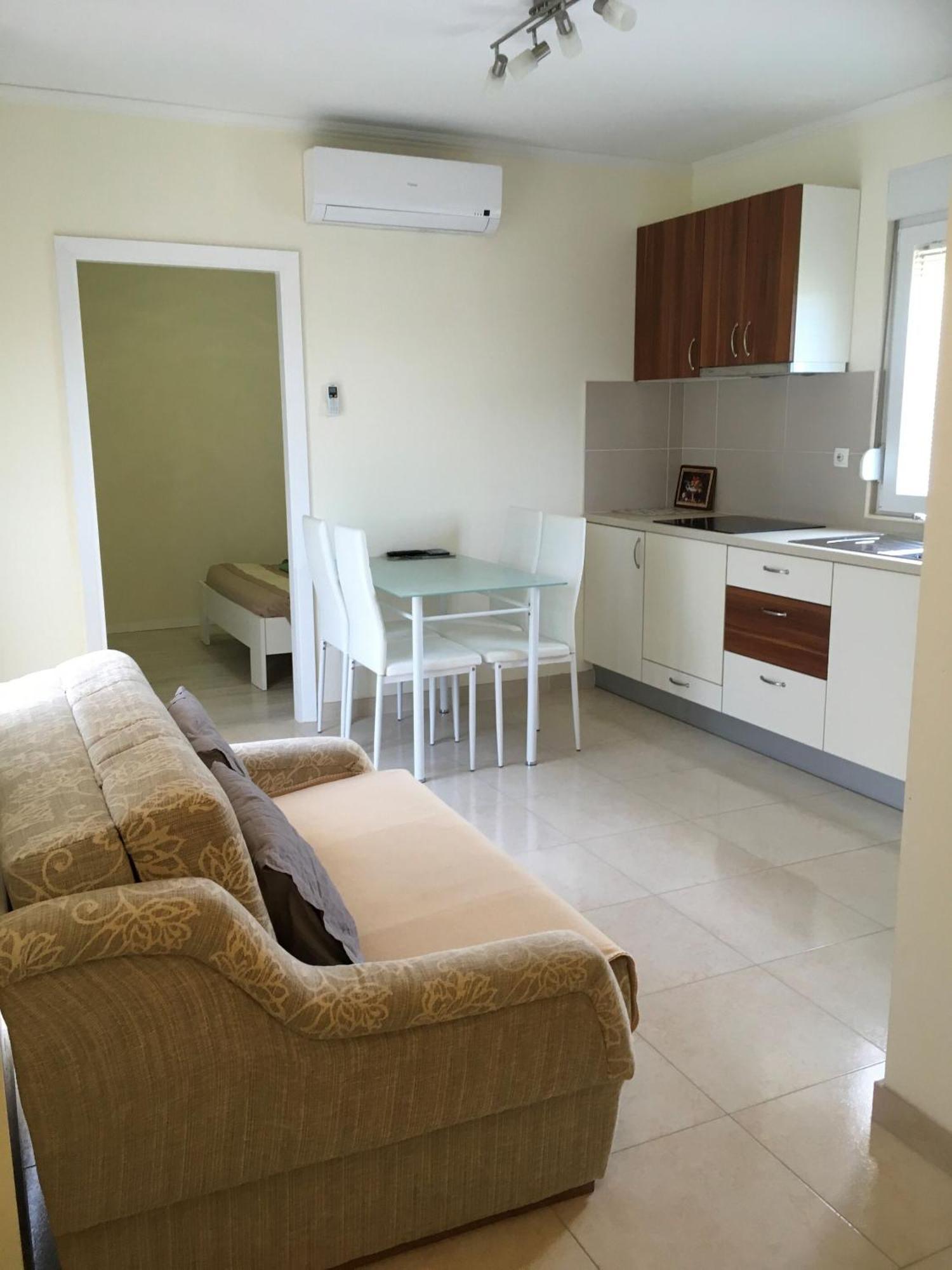 Apartments Lipovica Sukošan Buitenkant foto