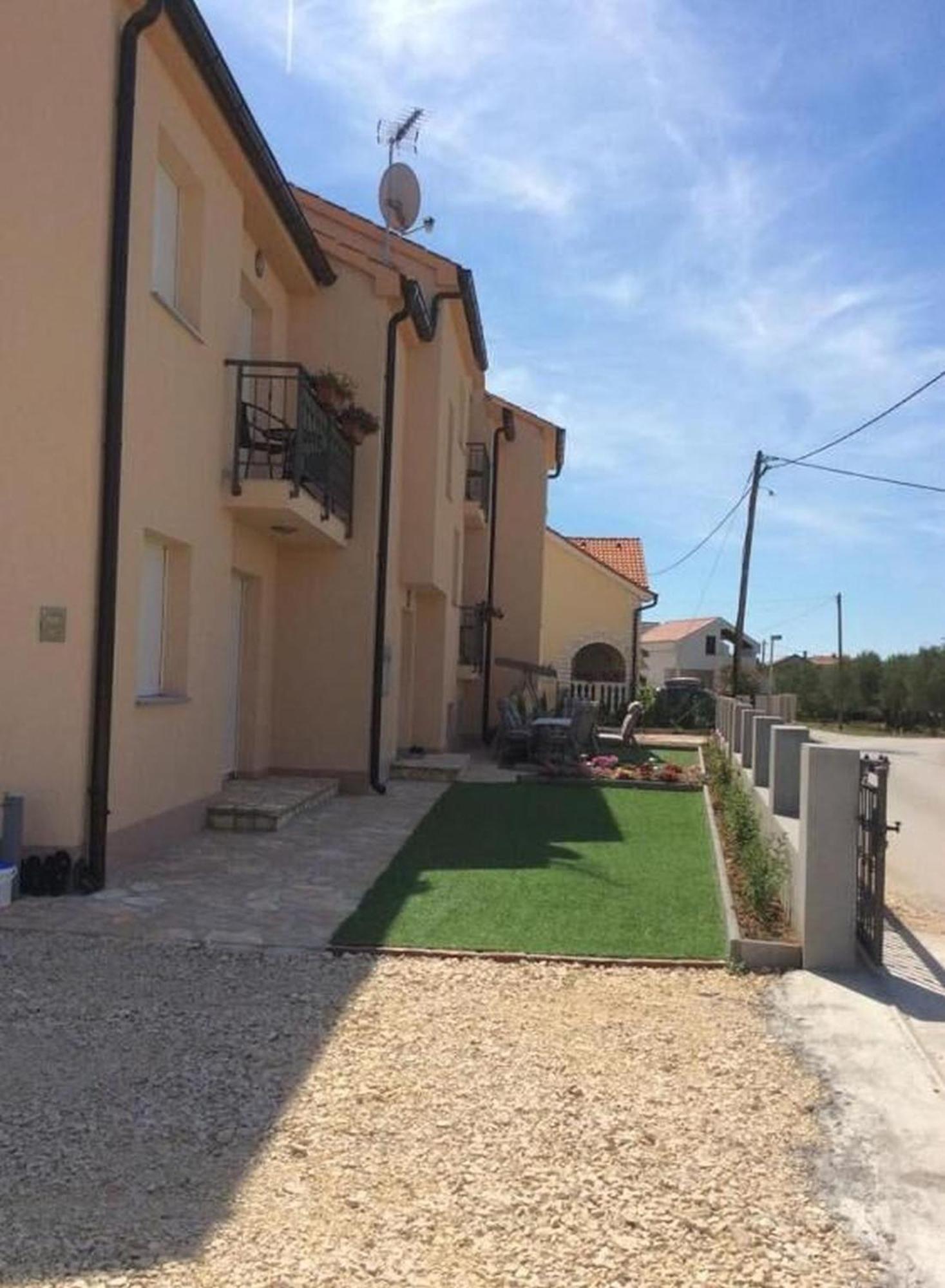 Apartments Lipovica Sukošan Buitenkant foto